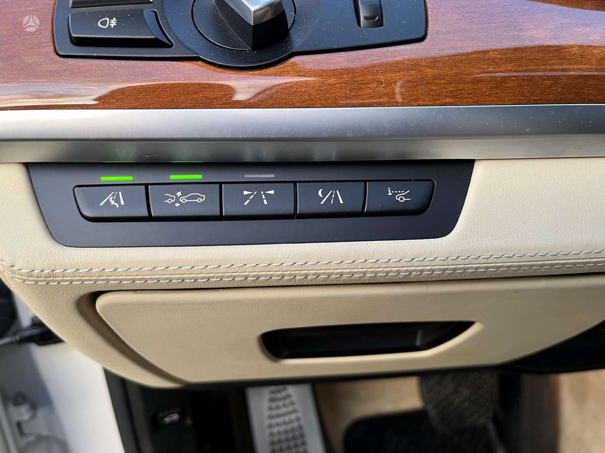 BMW 740, 3.0 l., Седан
