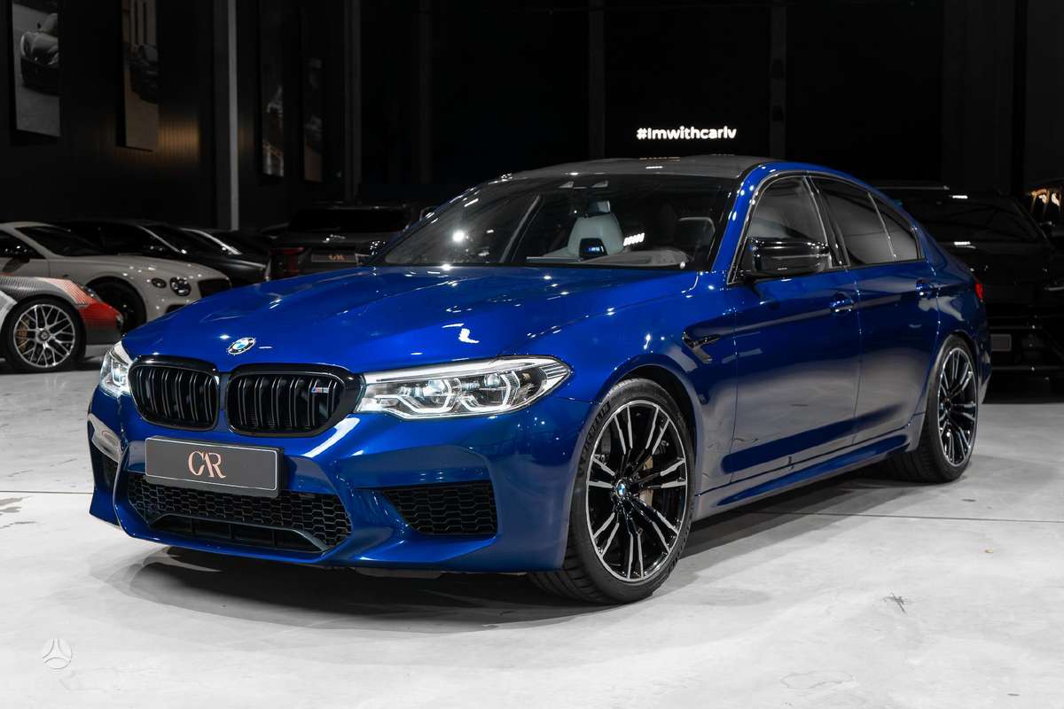 BMW M5, 4.4 l., Седан
