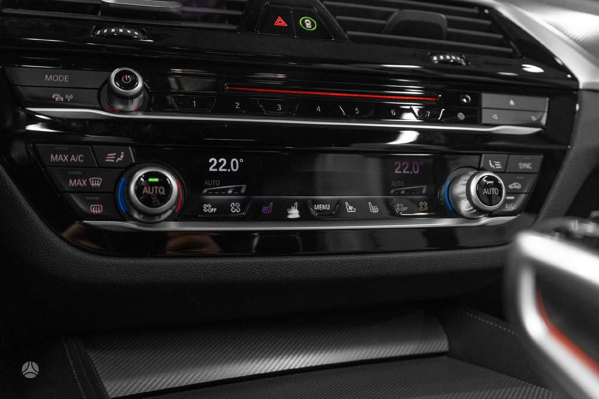 BMW M5, 4.4 l., Седан