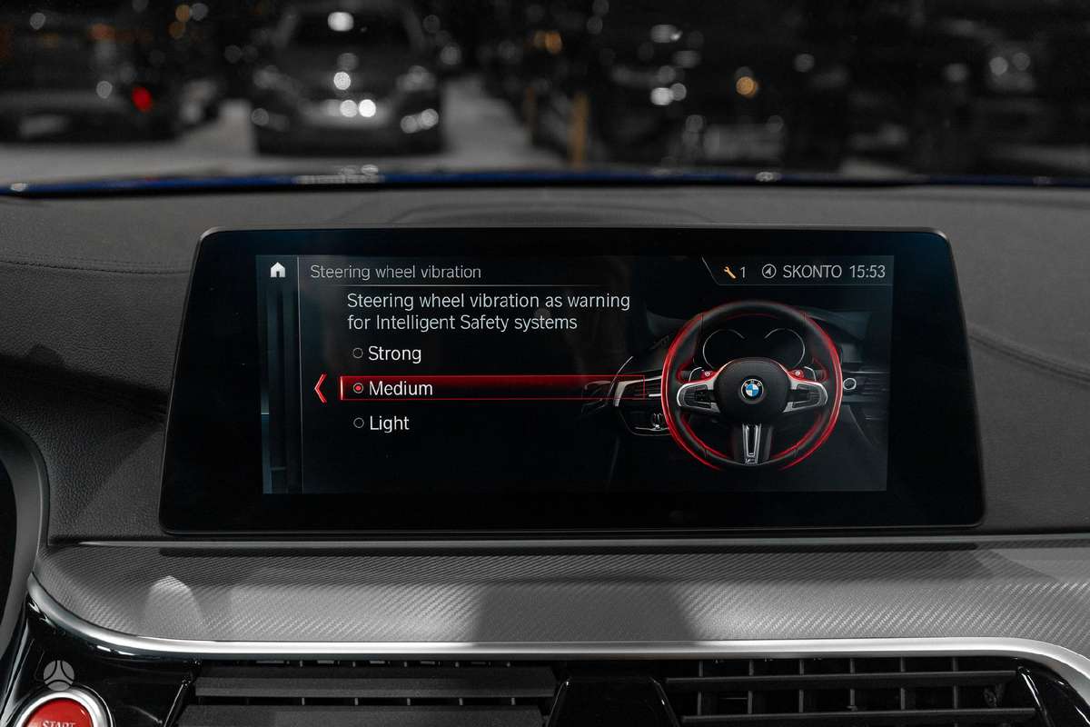BMW M5, 4.4 l., Седан