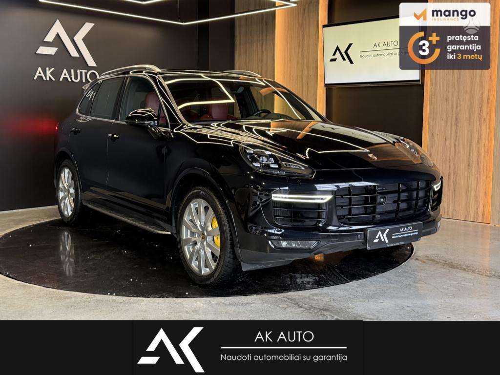 Porsche Cayenne - 1