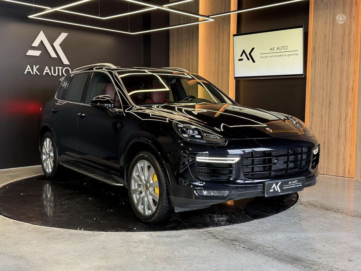 Porsche Cayenne - 2