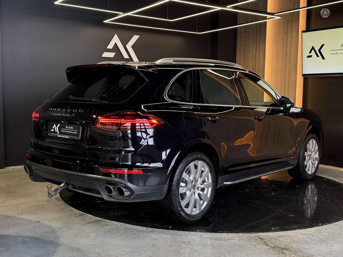 Porsche Cayenne - 12