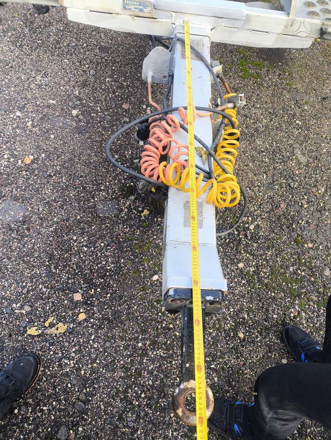 Techau, auto transporter