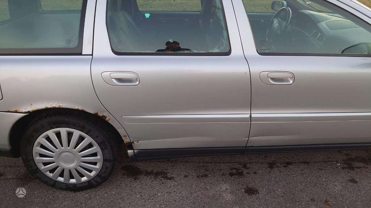 Volvo V70, 2.4 l., universalas