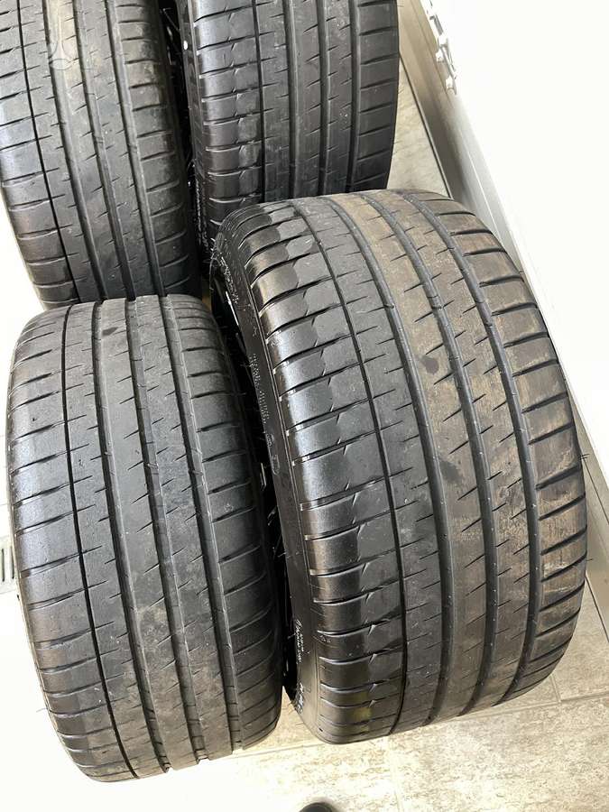 BMW M2 chassis parts