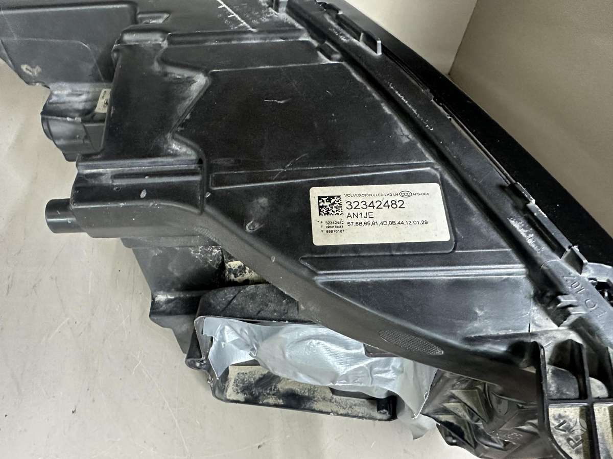 Volvo XC90 lights