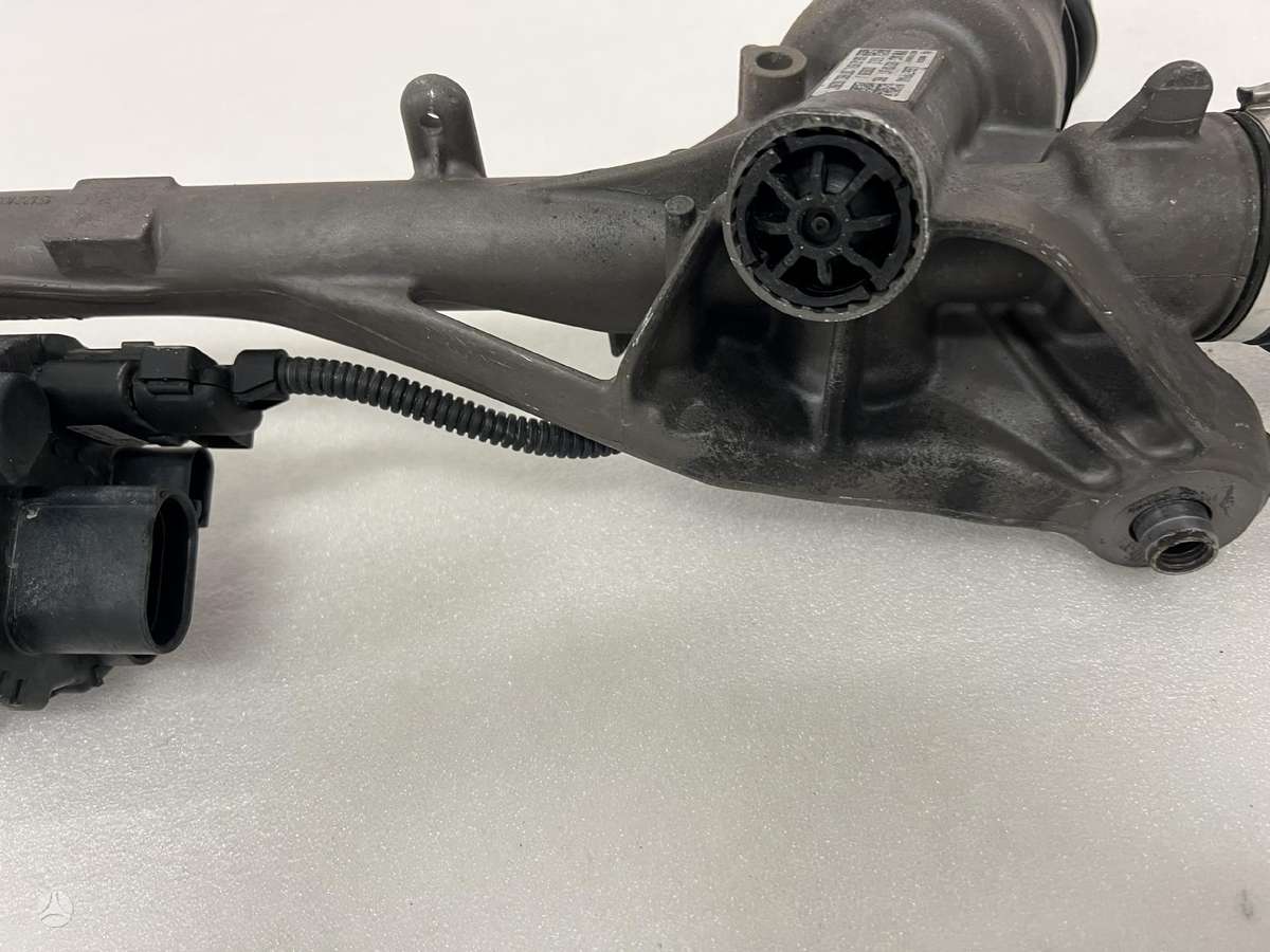 Audi Q3, 5QB423053L, chassis parts