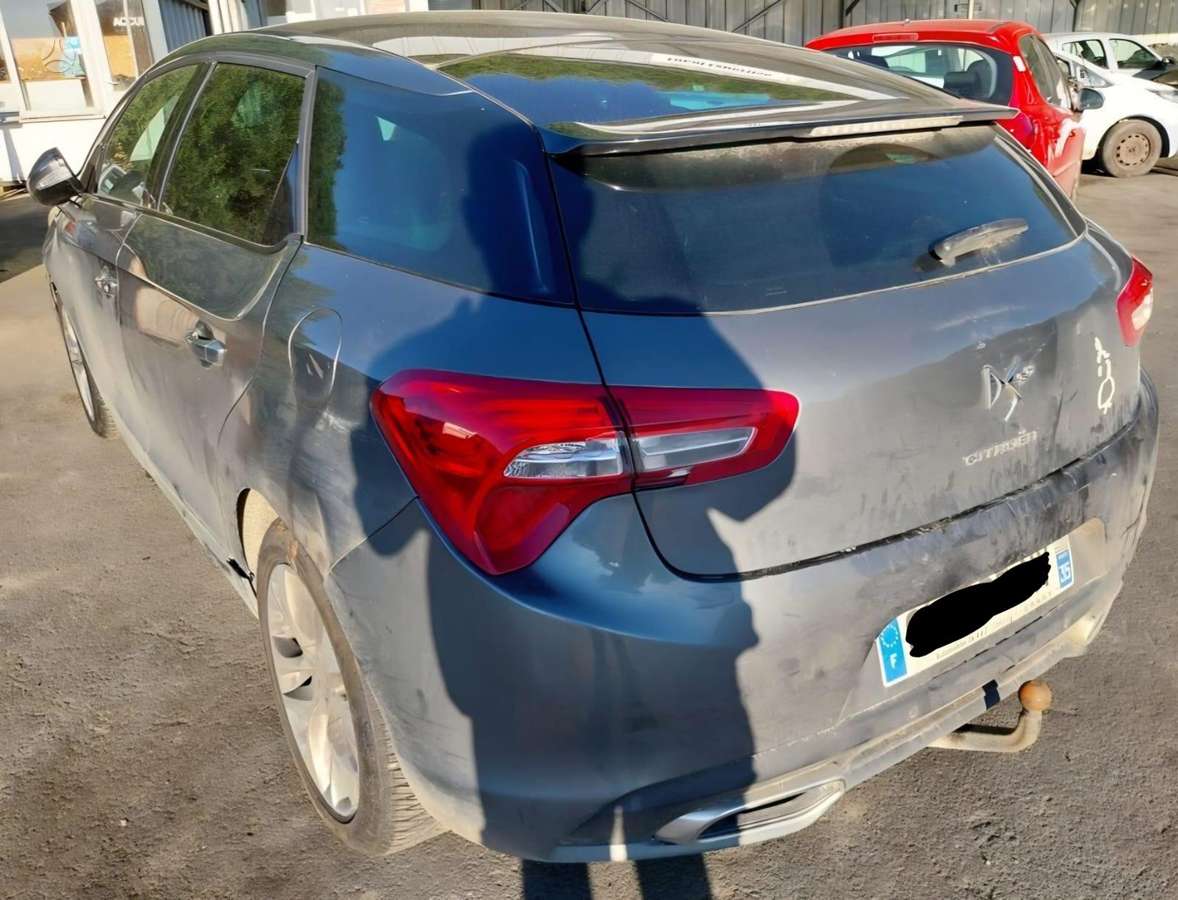 Citroen DS5 for parts