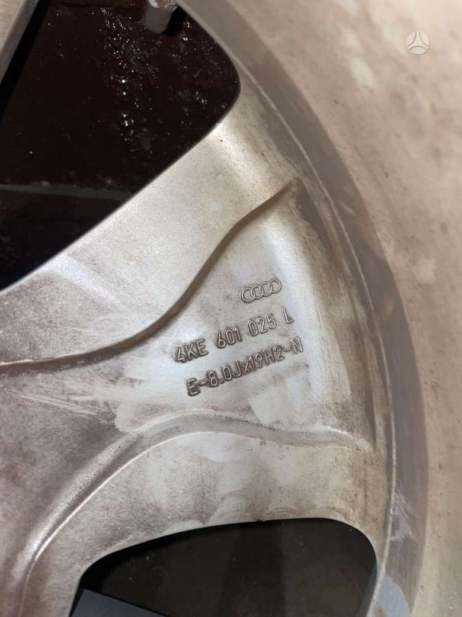 Audi, vieglmetāla, R19