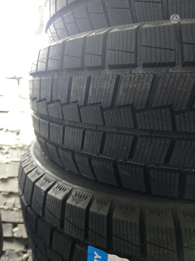 Sunny, зимние 215/55 R18