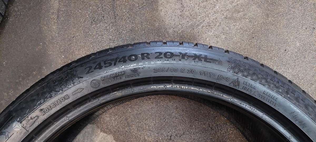 Continental, all-season 245/40 R20