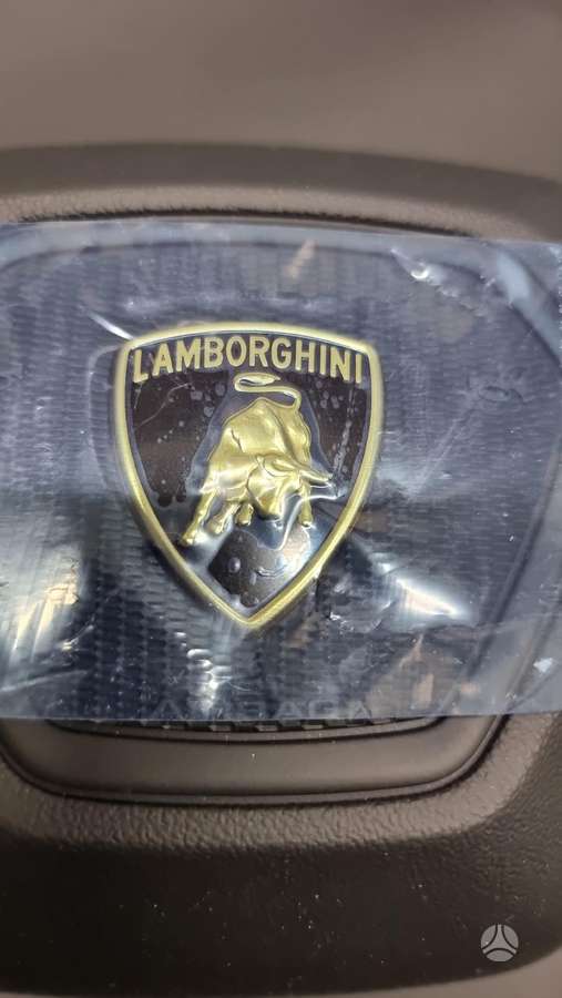 Lamborghini Urus interior parts