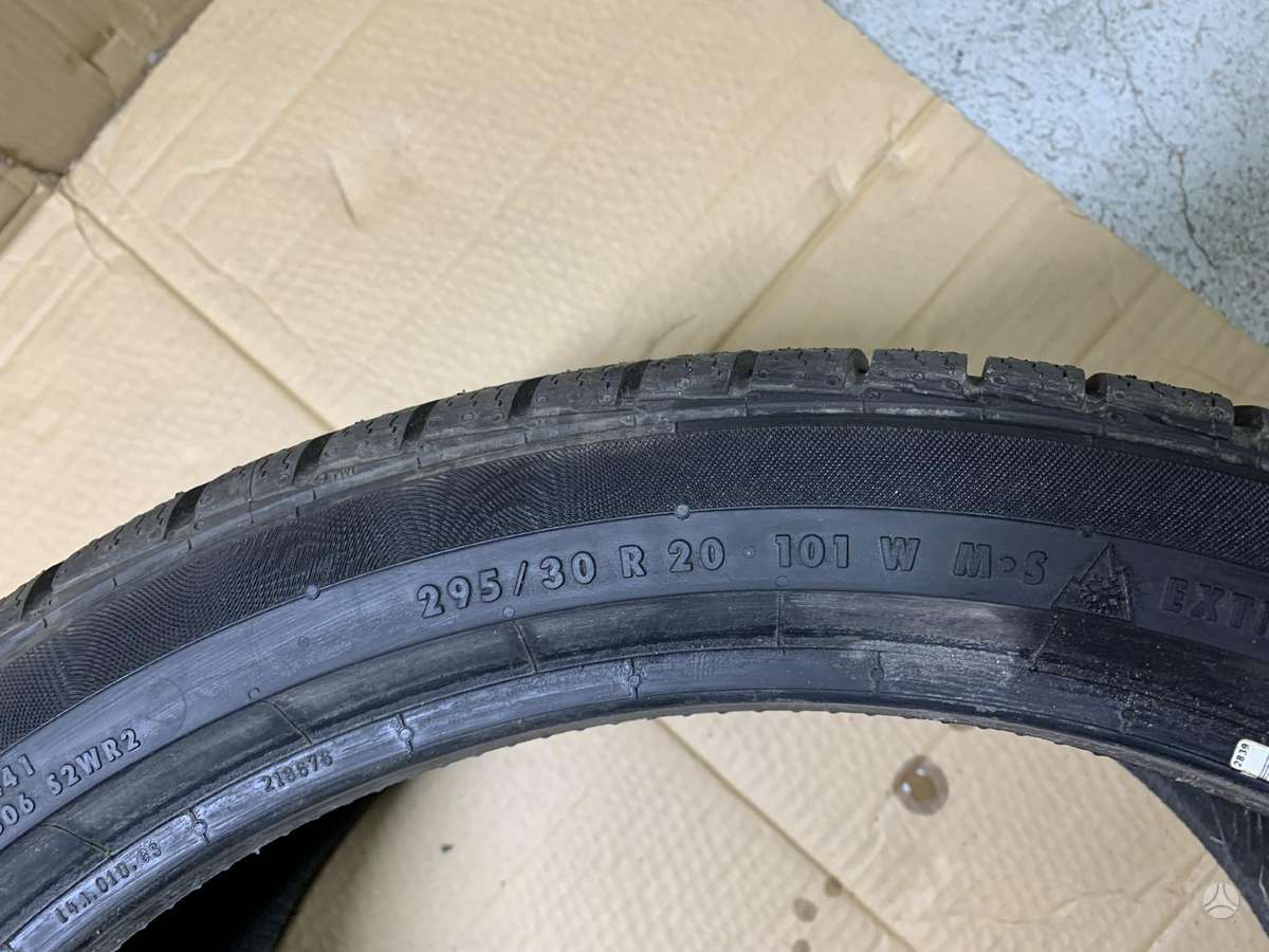 Continental ContiWinterContact TS830P, winter 295/30 R20