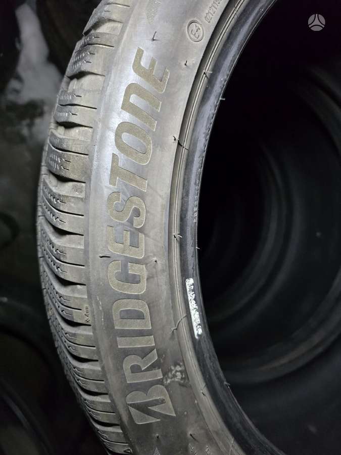 Bridgestone Blizzak lm005, зимние 285/40 R21