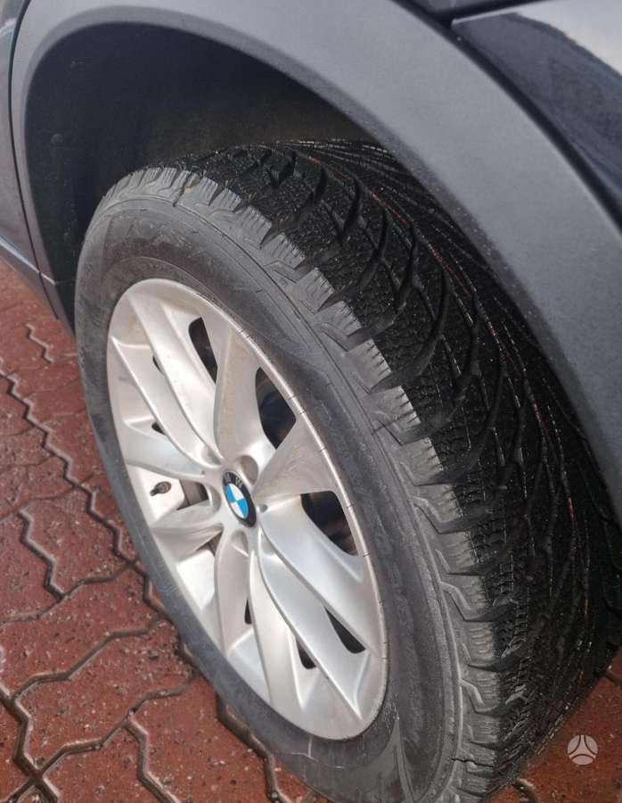 BMW X3, 2.0 l., off-road / crossover