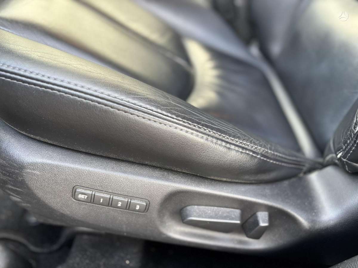 Mazda 6 37068366700