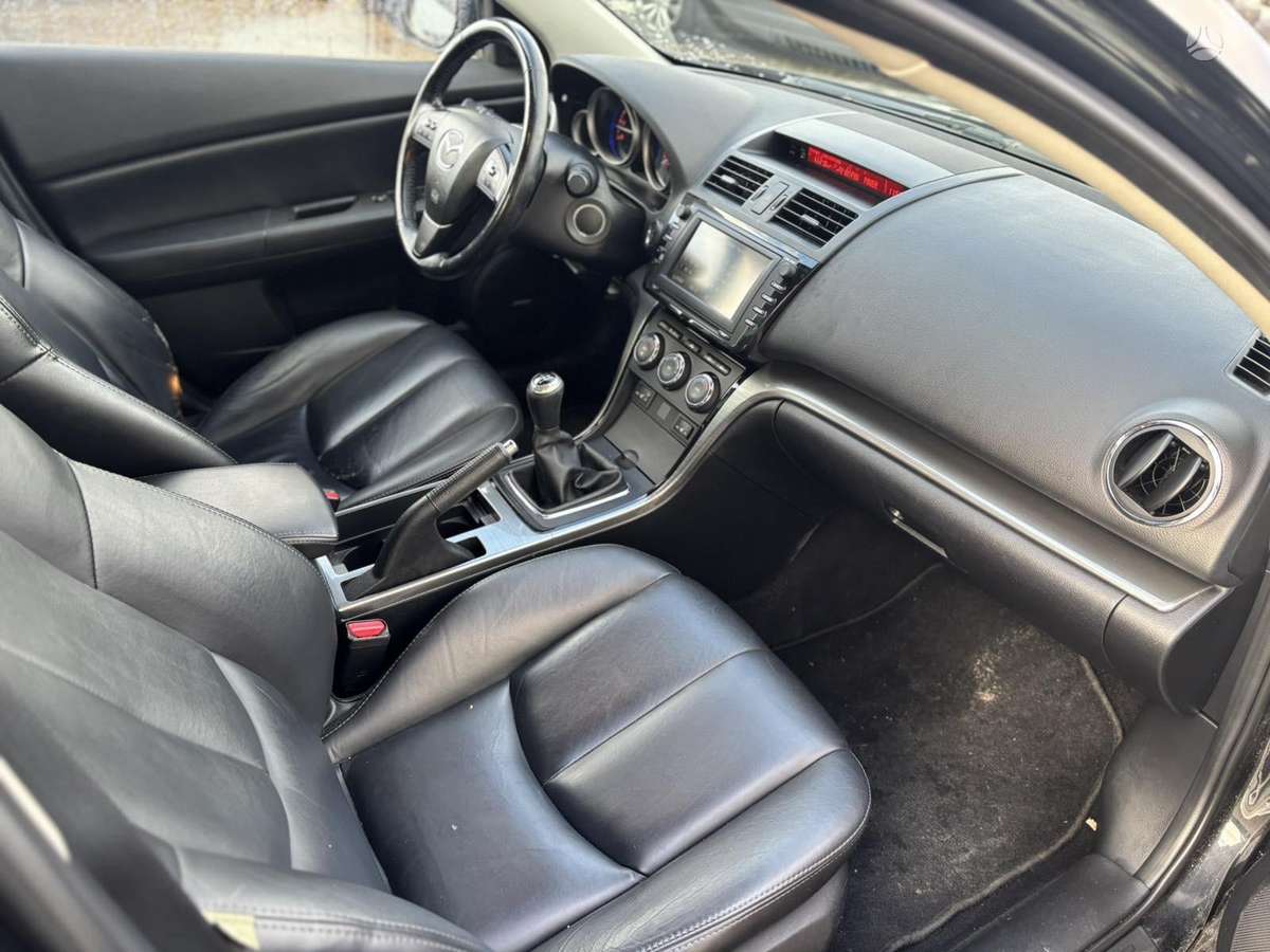 Mazda 6 37068366700