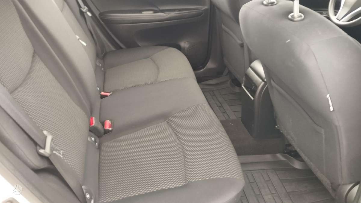 Nissan Pulsar, 1.2 l., hatchback