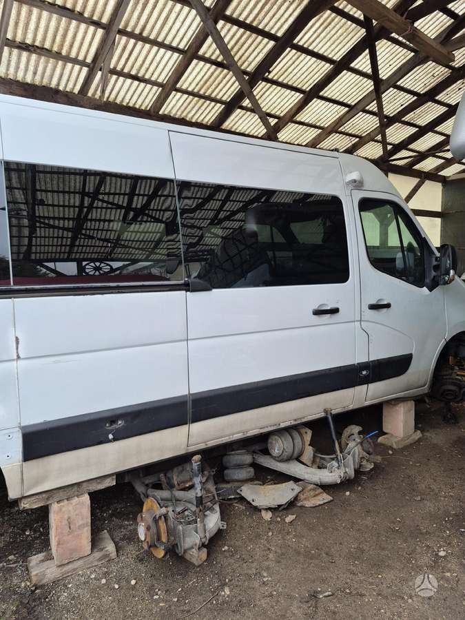 Renault Master, keleiviniai mikroautobusai