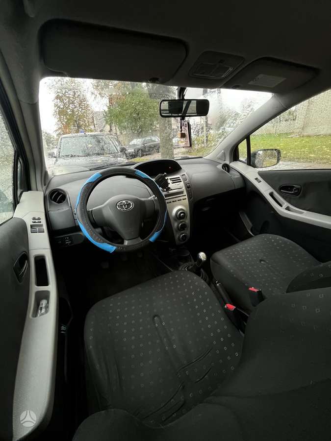 Toyota Yaris - 6