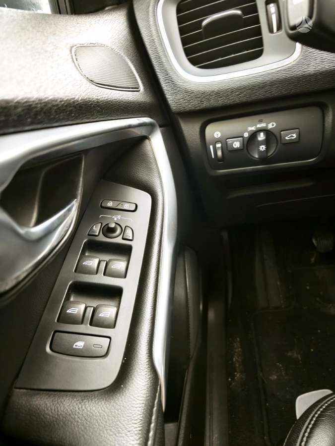 Volvo V40, 2.0 l., Универсал