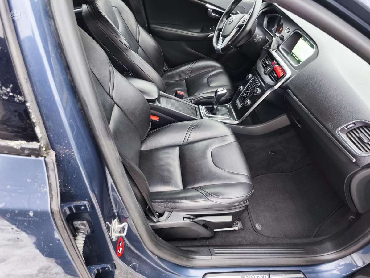 Volvo V40, 2.0 l., universalas