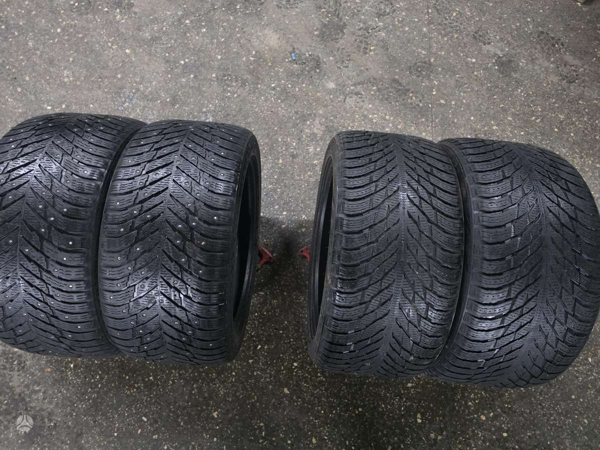Nokian, зимние 285/40 R20