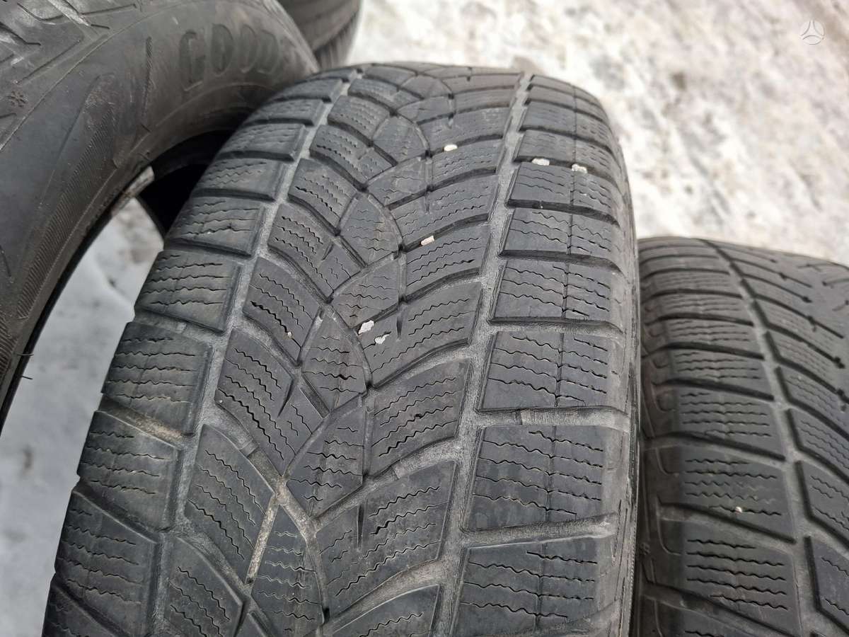 Goodyear, all-season 225/60 R17