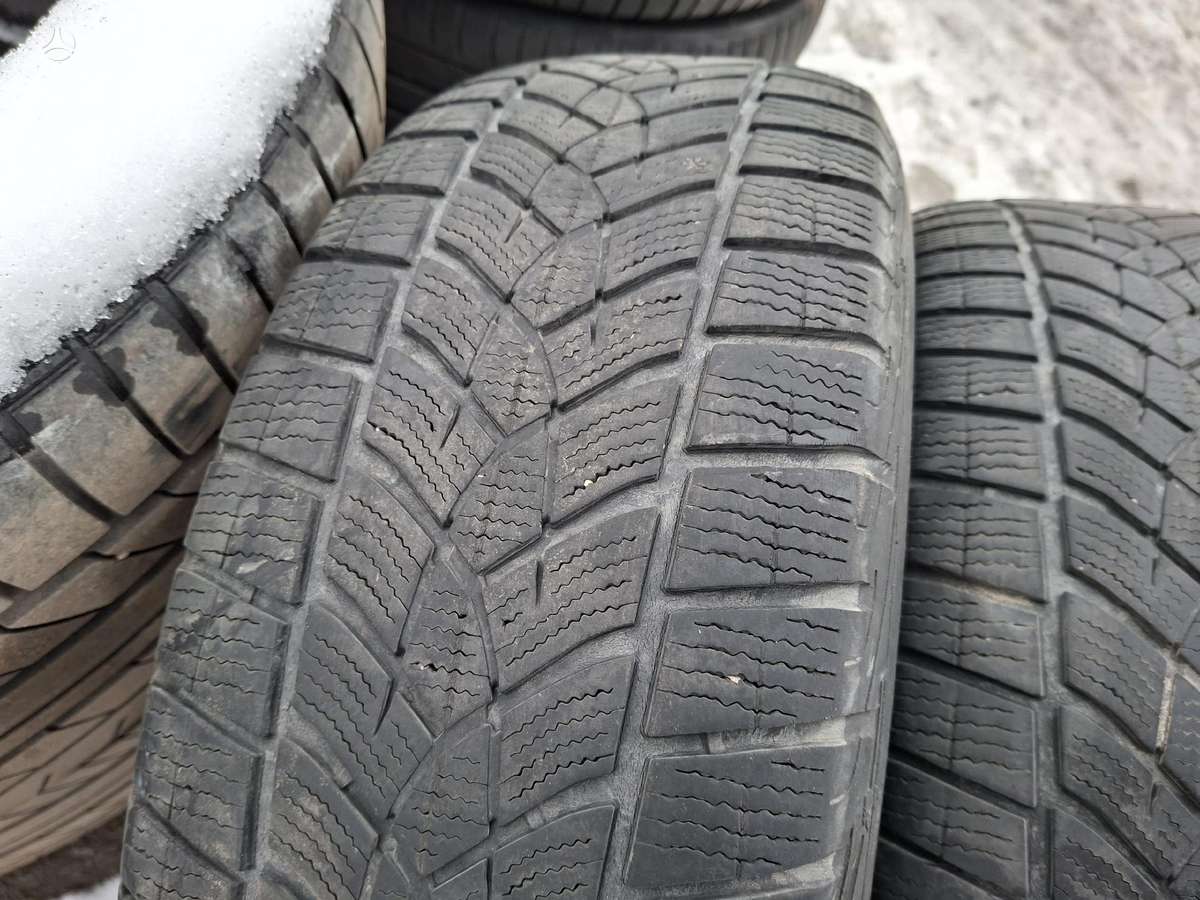 Goodyear, all-season 225/60 R17