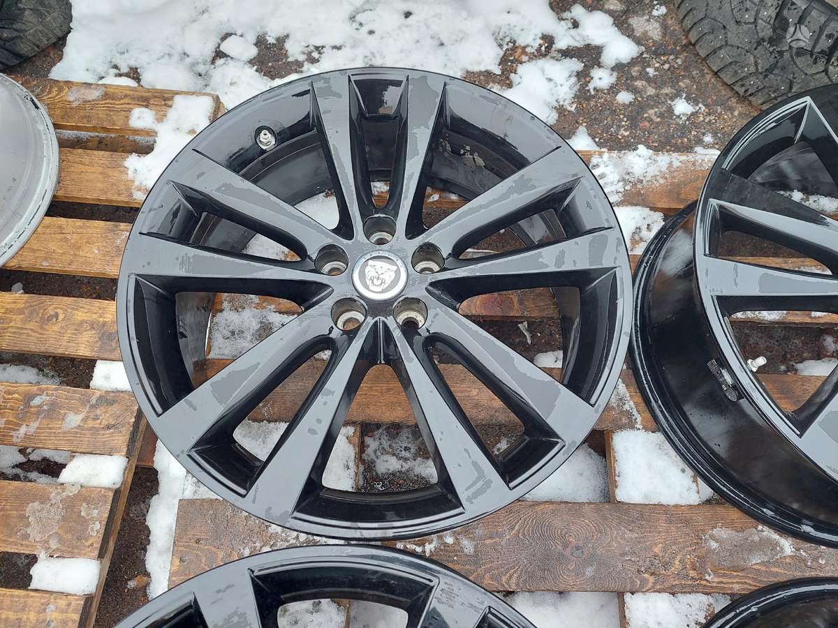Jaguar XE priekis galas, легкосплавные , R19