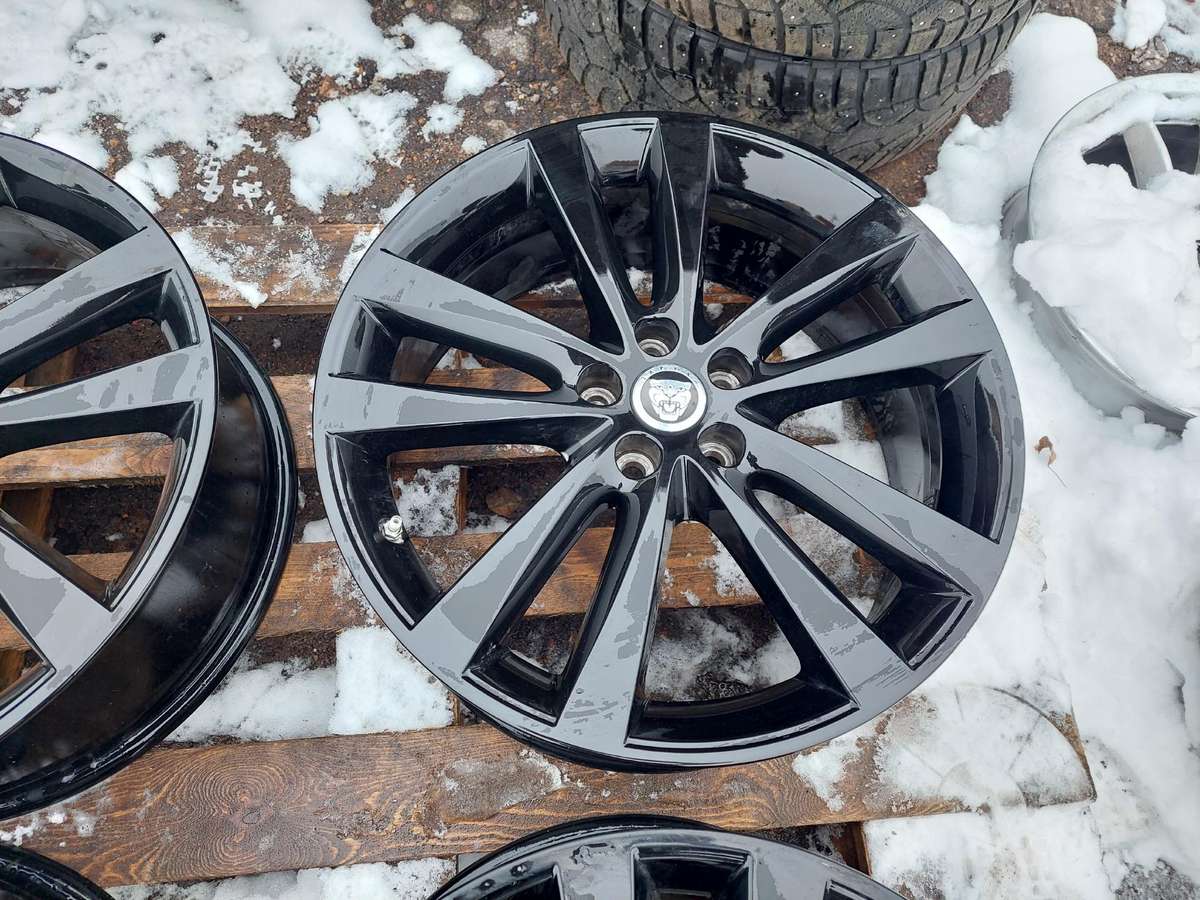 Jaguar XE priekis galas, легкосплавные , R19