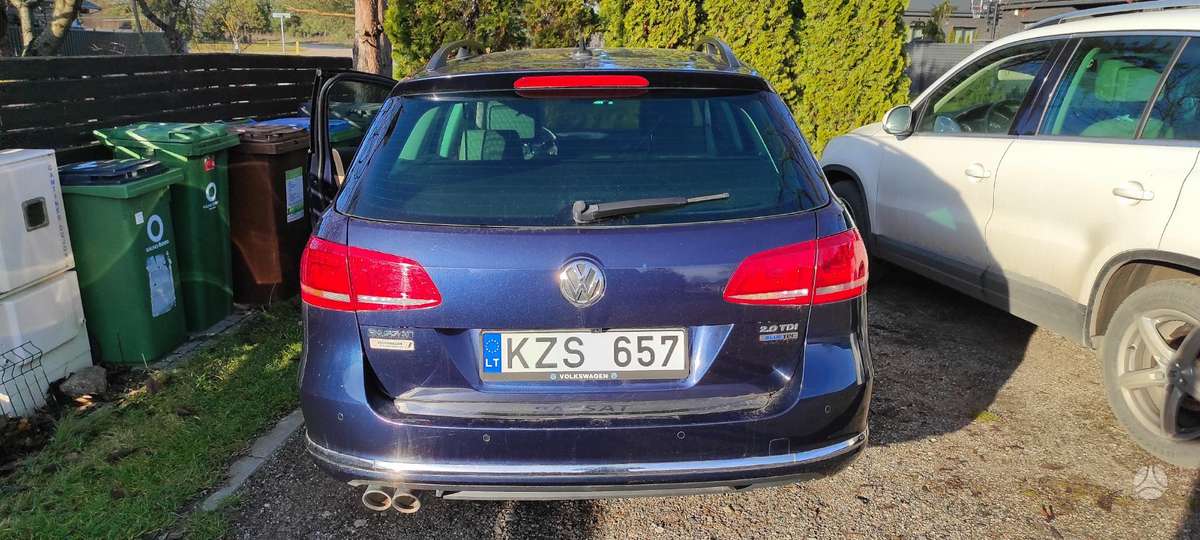 Volkswagen Passat - 12