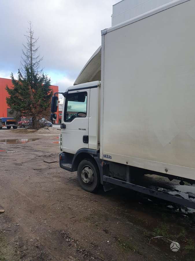 MAN TGL 8.210, box trucks / box vans