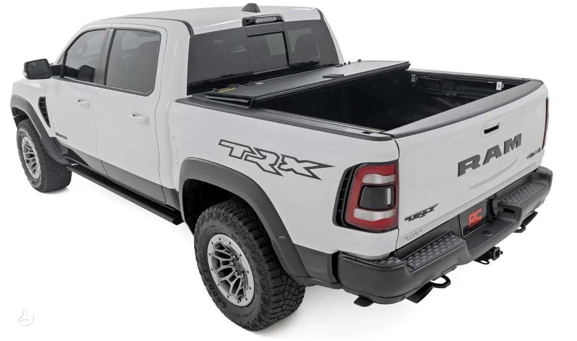 Dodge Ram крышка багажника/капот