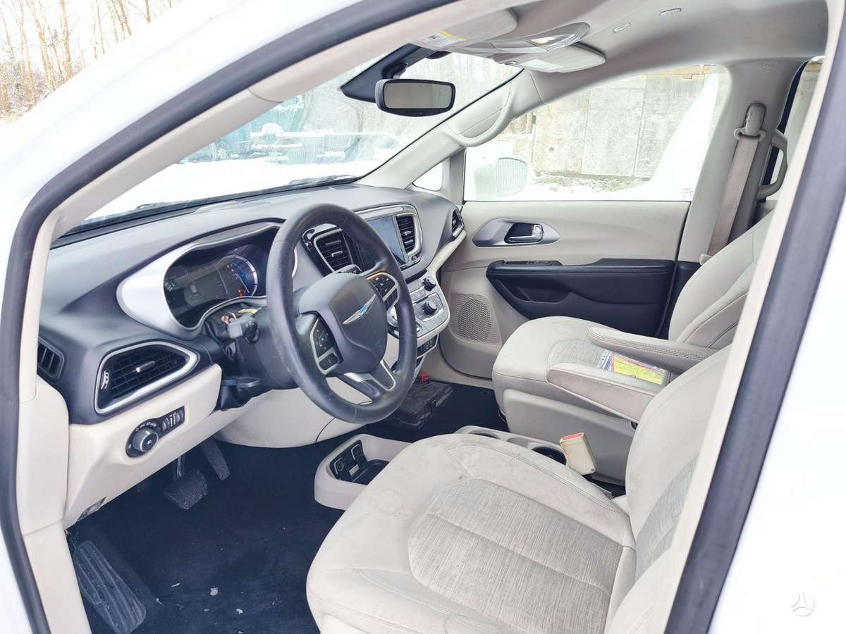 Chrysler Pacifica Spalva pw7