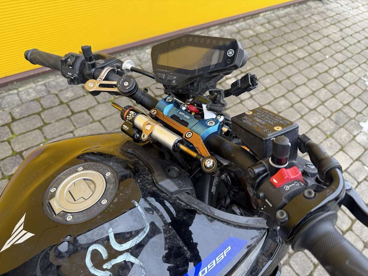 Yamaha MT 09, street / classic