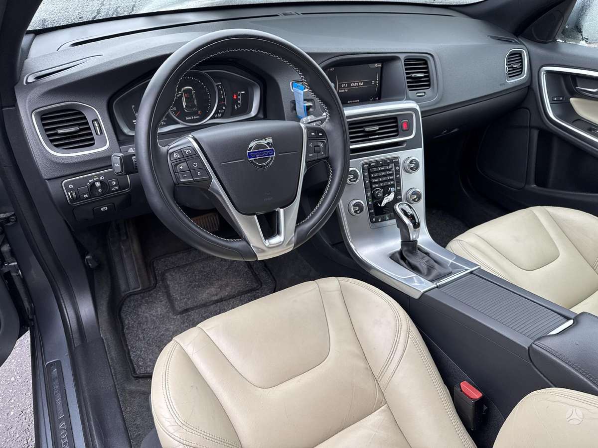 Volvo V60, 2.0 l., Универсал