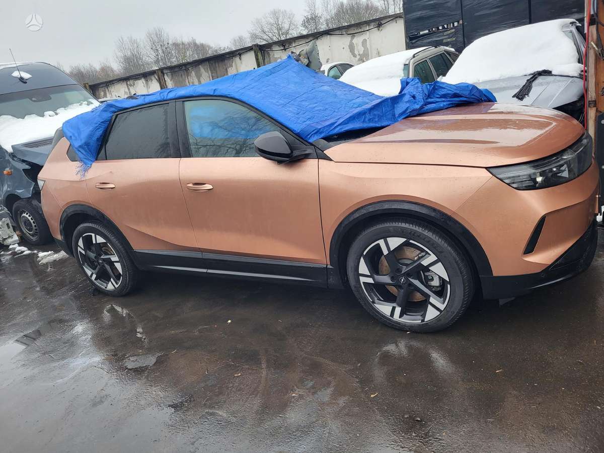 Opel Grandland for parts
