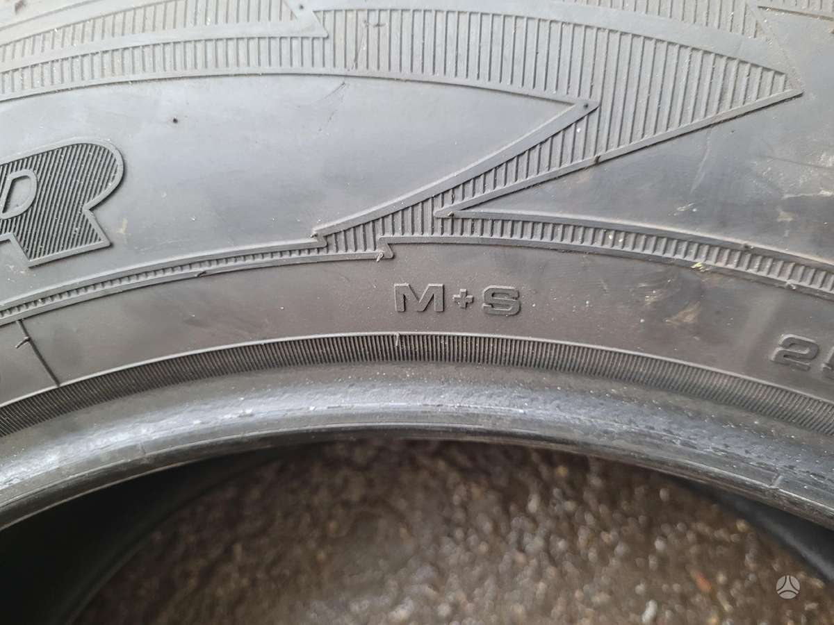 Goodyear Wrangler, всесезонные 255/60 R20