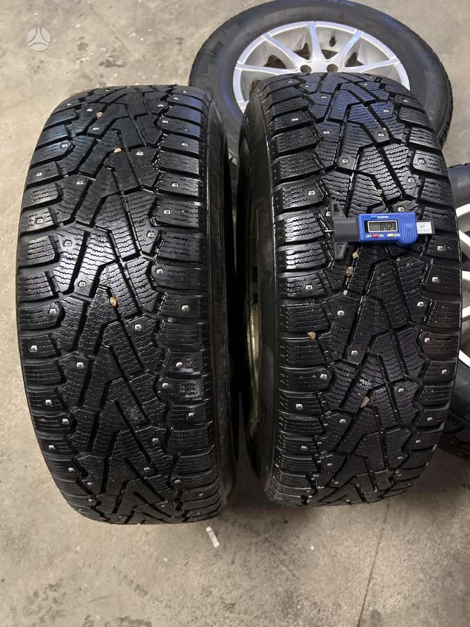 Pirelli ICE ZERO, зимние 215/65 R16
