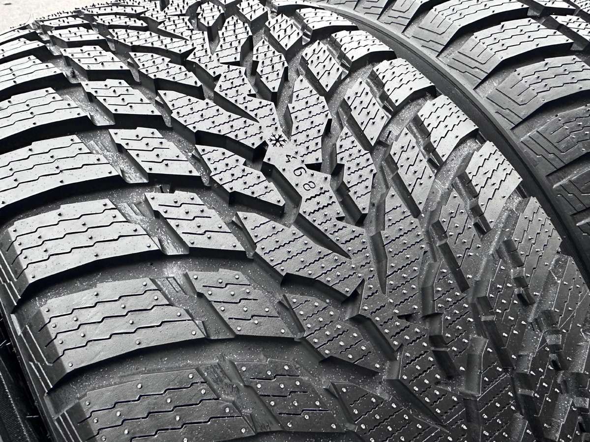 Nokian Snowproof 1, всесезонные 225/55 R17