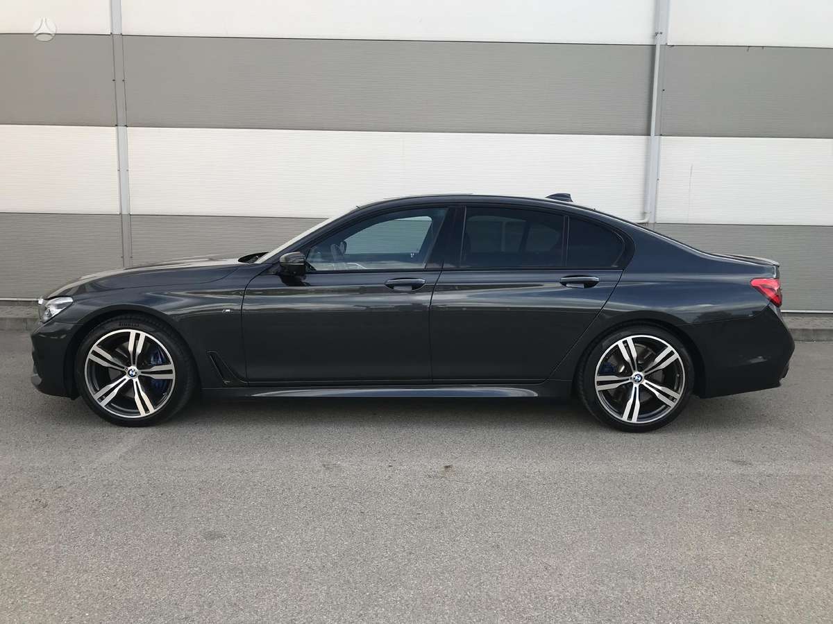BMW 730, 3.0 l., Седан