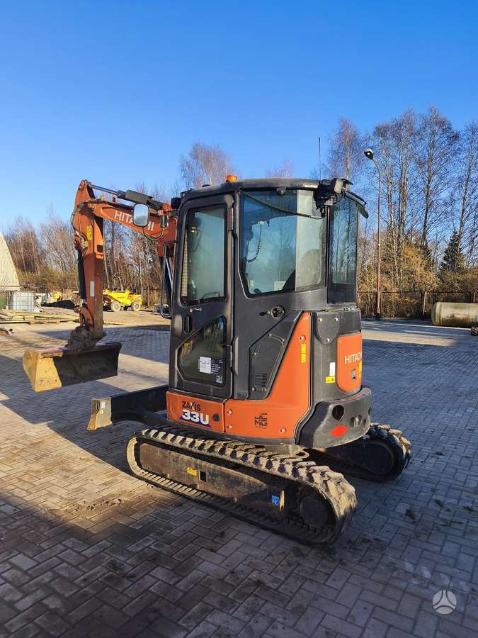 Hitachi ZX33U-6 CLR, мини-экскаваторы
