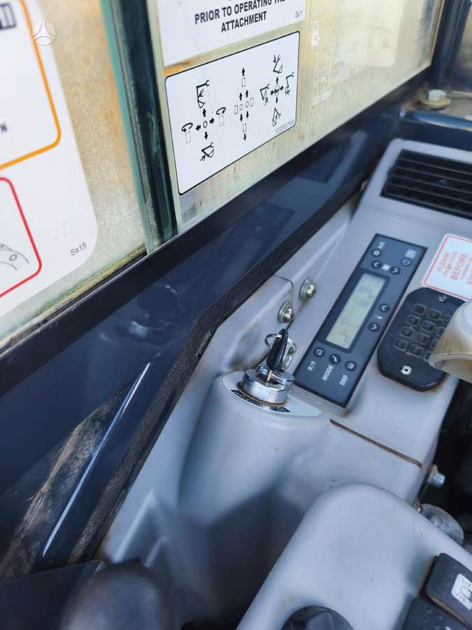 Hitachi ZX33U-6 CLR, мини-экскаваторы