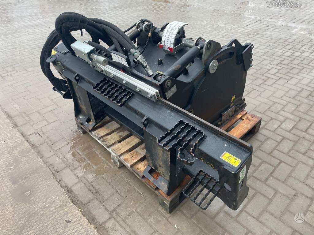 Caterpillar PC406 Planer, millers / cold planers