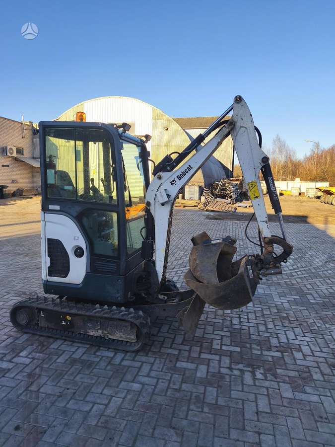 Bobcat E20, mini ekskavatori