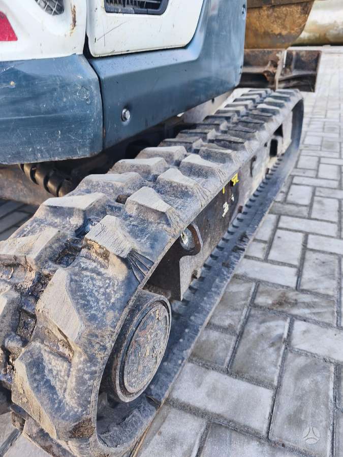 Bobcat E20, mini ekskavatori