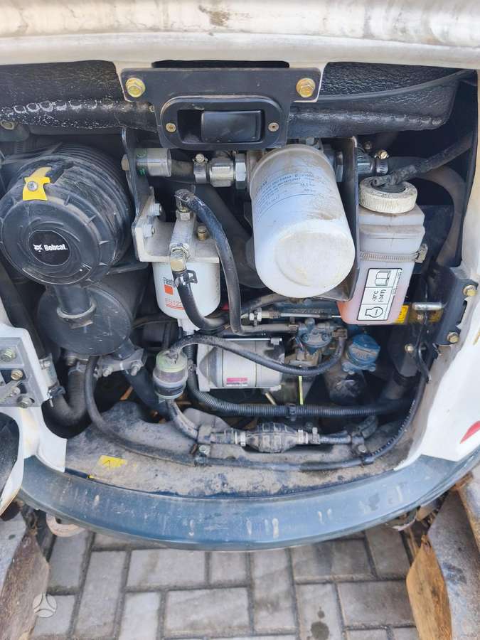 Bobcat E20, mini ekskavatori