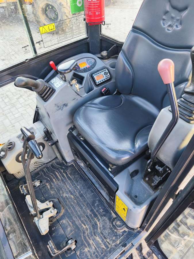 Bobcat E20, mini ekskavatori